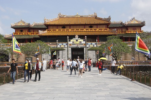 Tour Du Lịch Cần Thơ - Đà Nẵng - Huế - Động Phong Nha 3 Ngày...